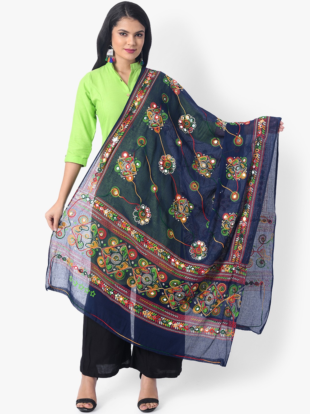 

Vastraa Fusion Navy Blue & Pink Embroidered Pure Cotton Dupatta