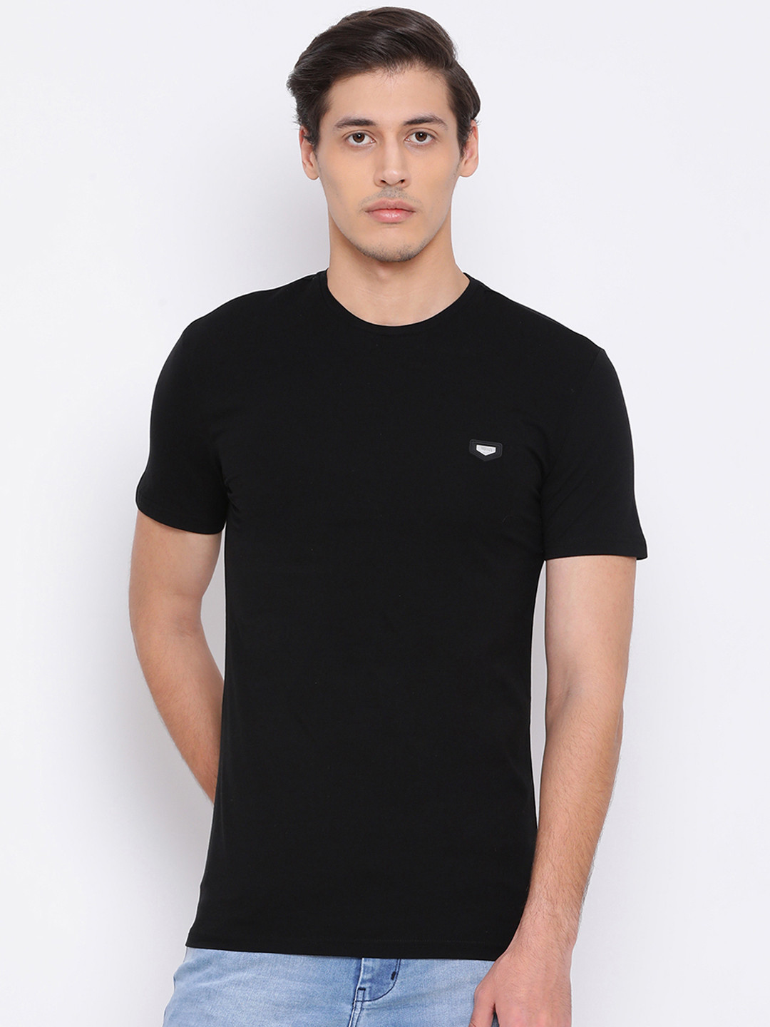 

Antony Morato Men Black Solid Round Neck T-shirt