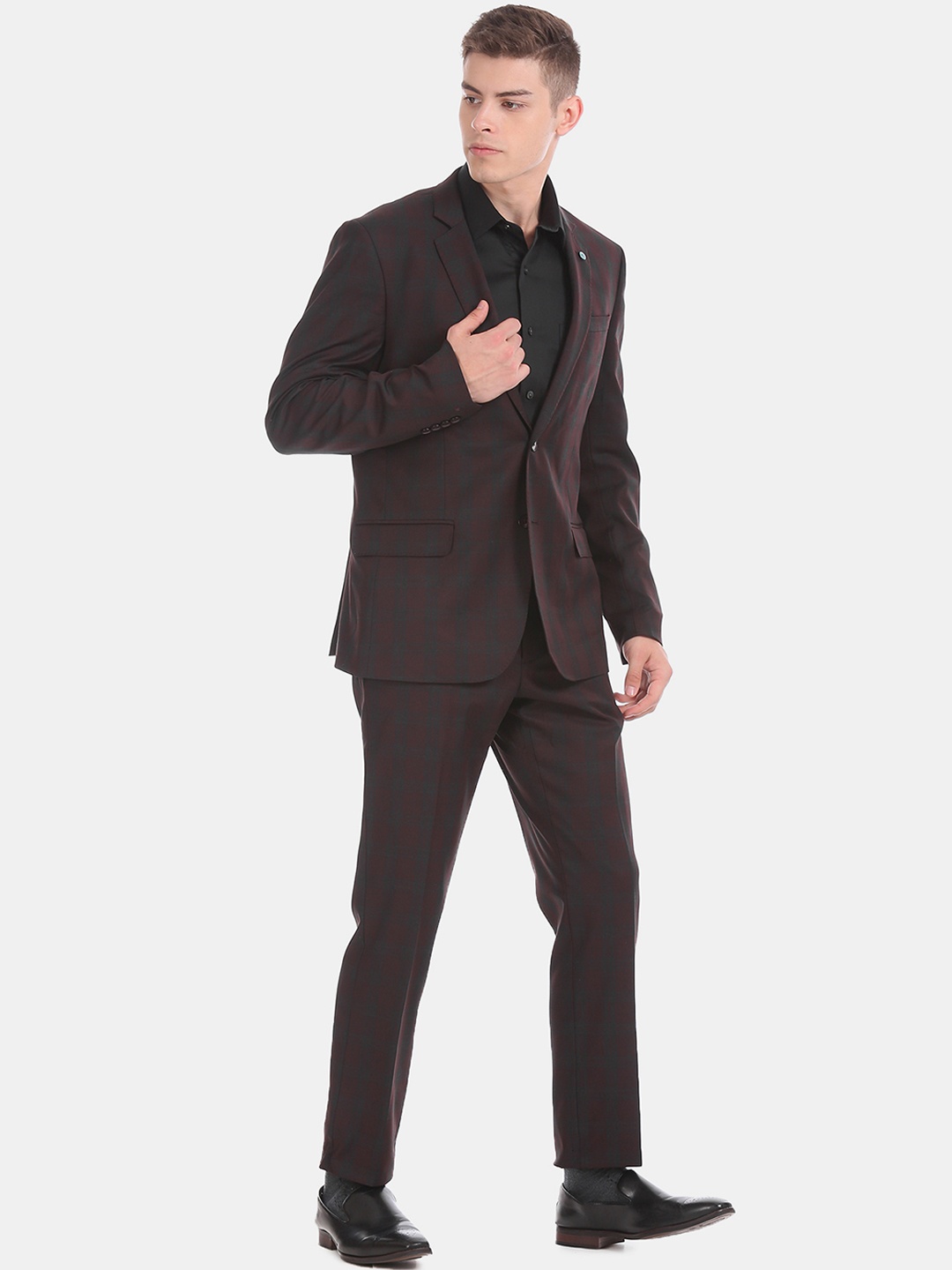 

Arrow Men Maroon & Navy Blue Checked Single-Breasted Formal Suit
