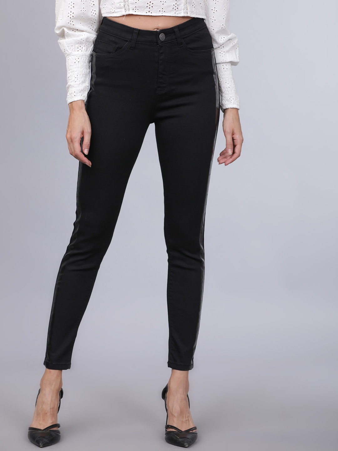 Tokyo Talkies Women Black Slim Fit Mid-Rise Clean Look Stretchable Jeans