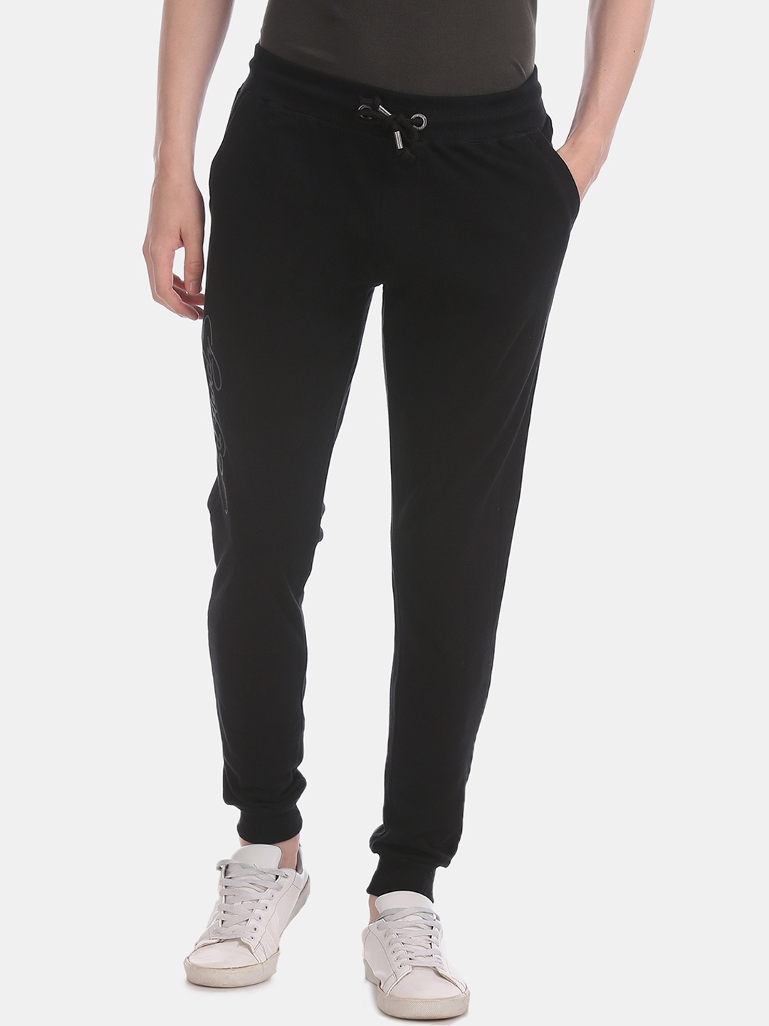 

Ed Hardy Men Black Solid Knitted Slim-Fit Joggers