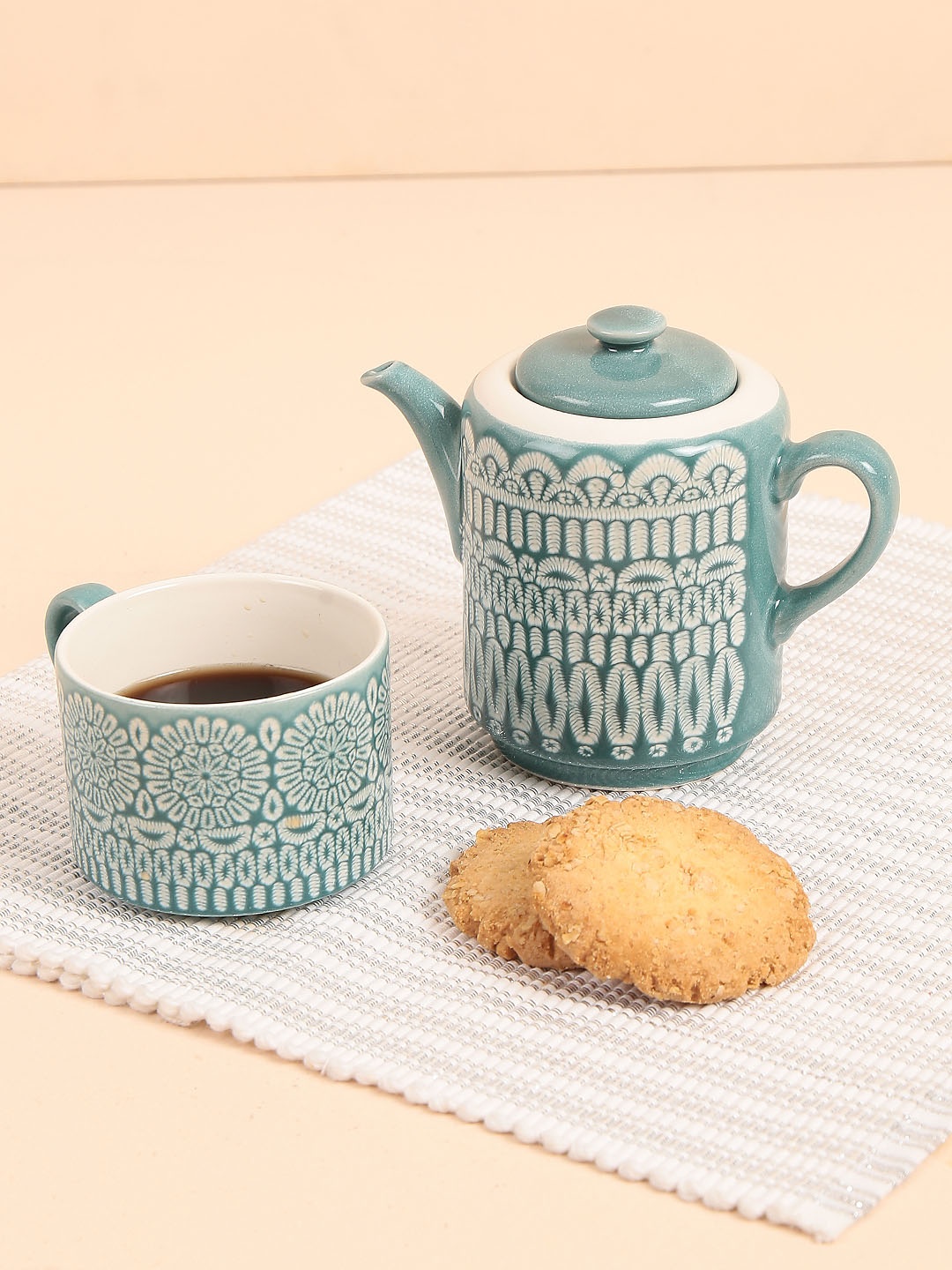 

Chumbak Sea Green & White Printed Pleasing Teatime Kettle & Mug Set