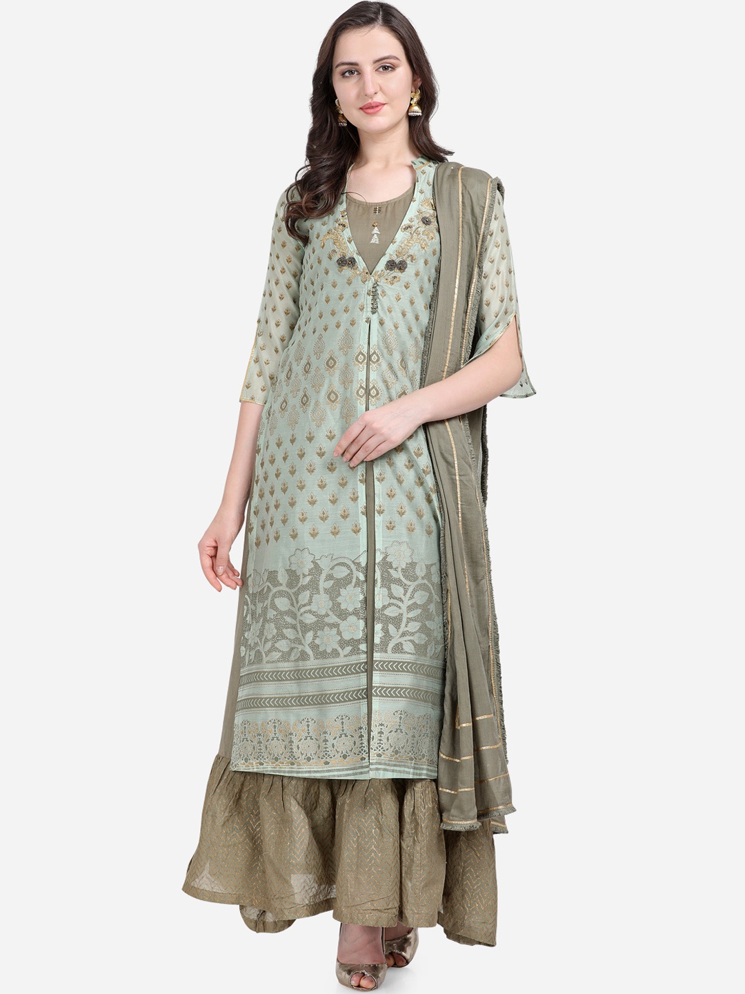 

Stylee LIFESTYLE Green & Gold-Toned Chanderi Silk Semi-Stitched Dress Material