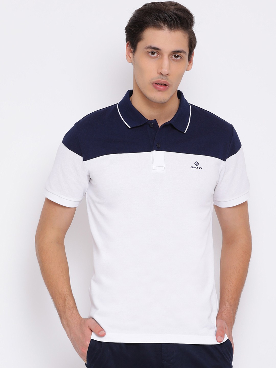 

GANT Men Navy Blue & White Colourblocked Polo Collar T-shirt