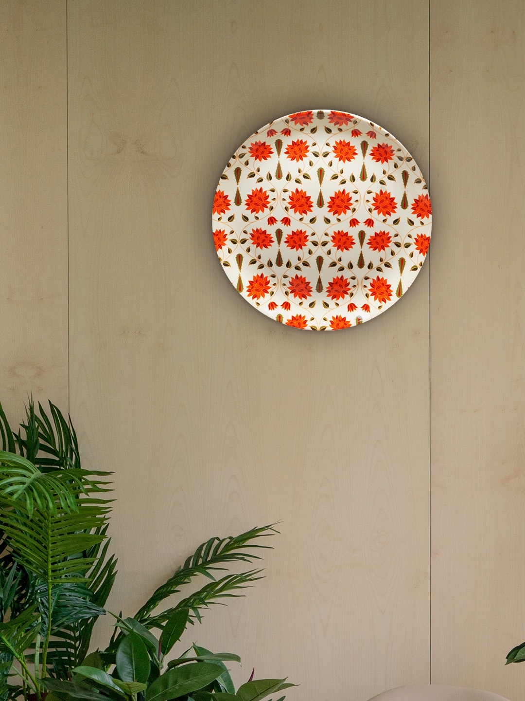 KOLOROBIA Cream-Coloured & Red Babur Inspired 25cm Decorative Wall Plate