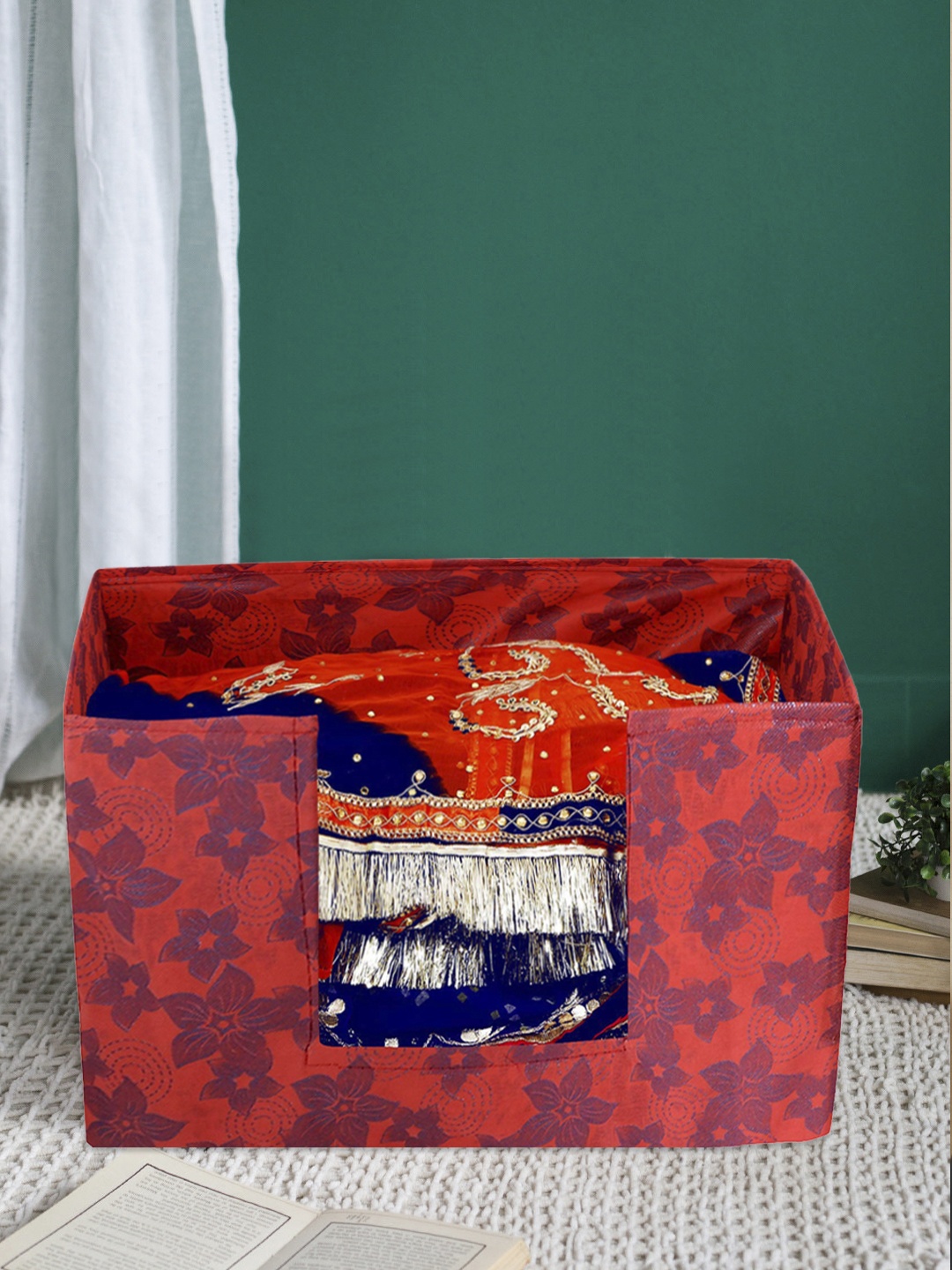 

Kuber Industries Unisex Red Metallic Flower Printed Saree Stacker Organisers