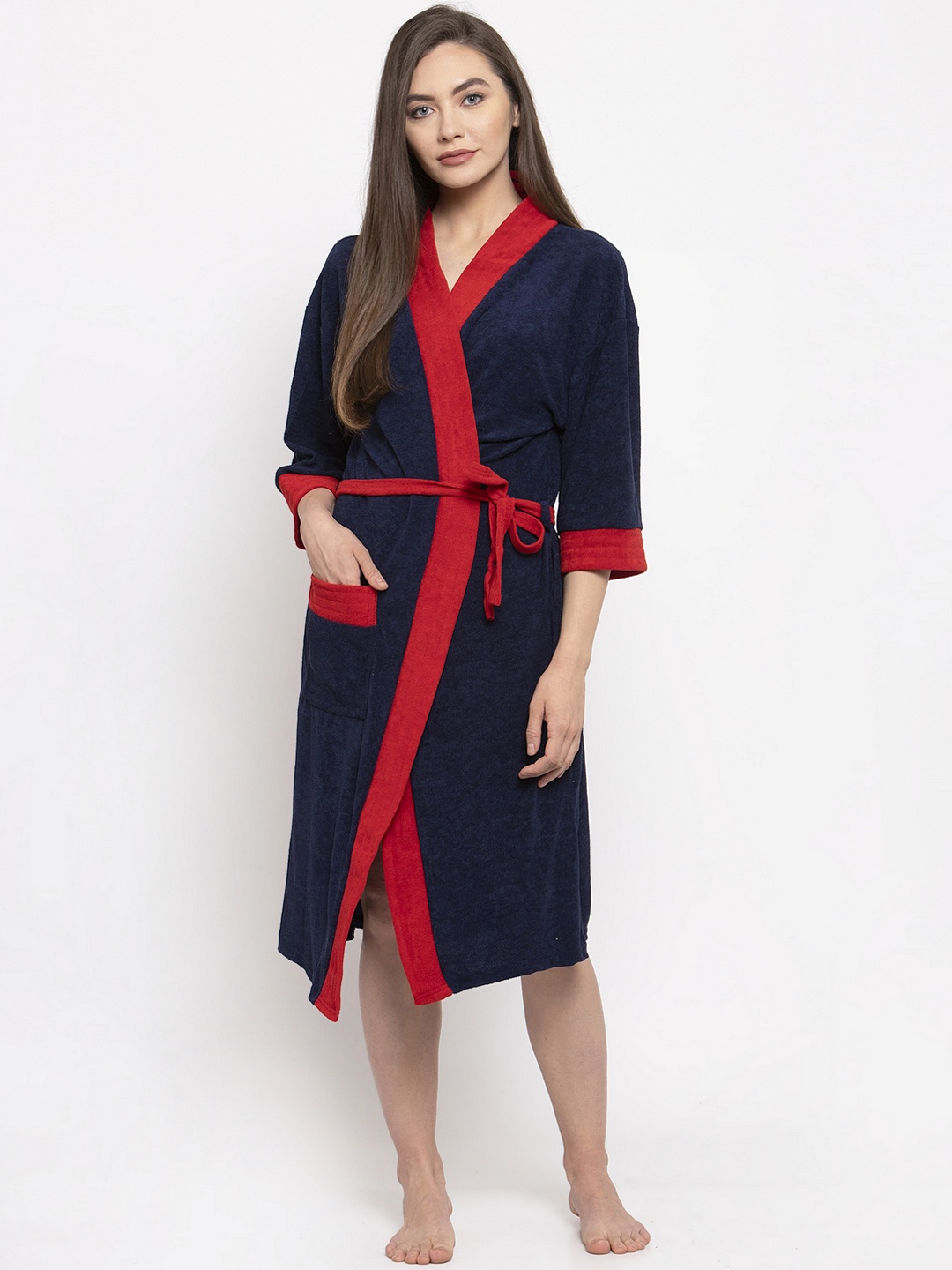 ELEVANTO Women Red & Navy Blue Solid Bath Robe