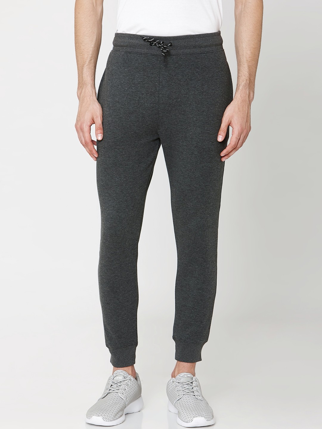 

Mufti Men Charcoal Grey Solid Joggers