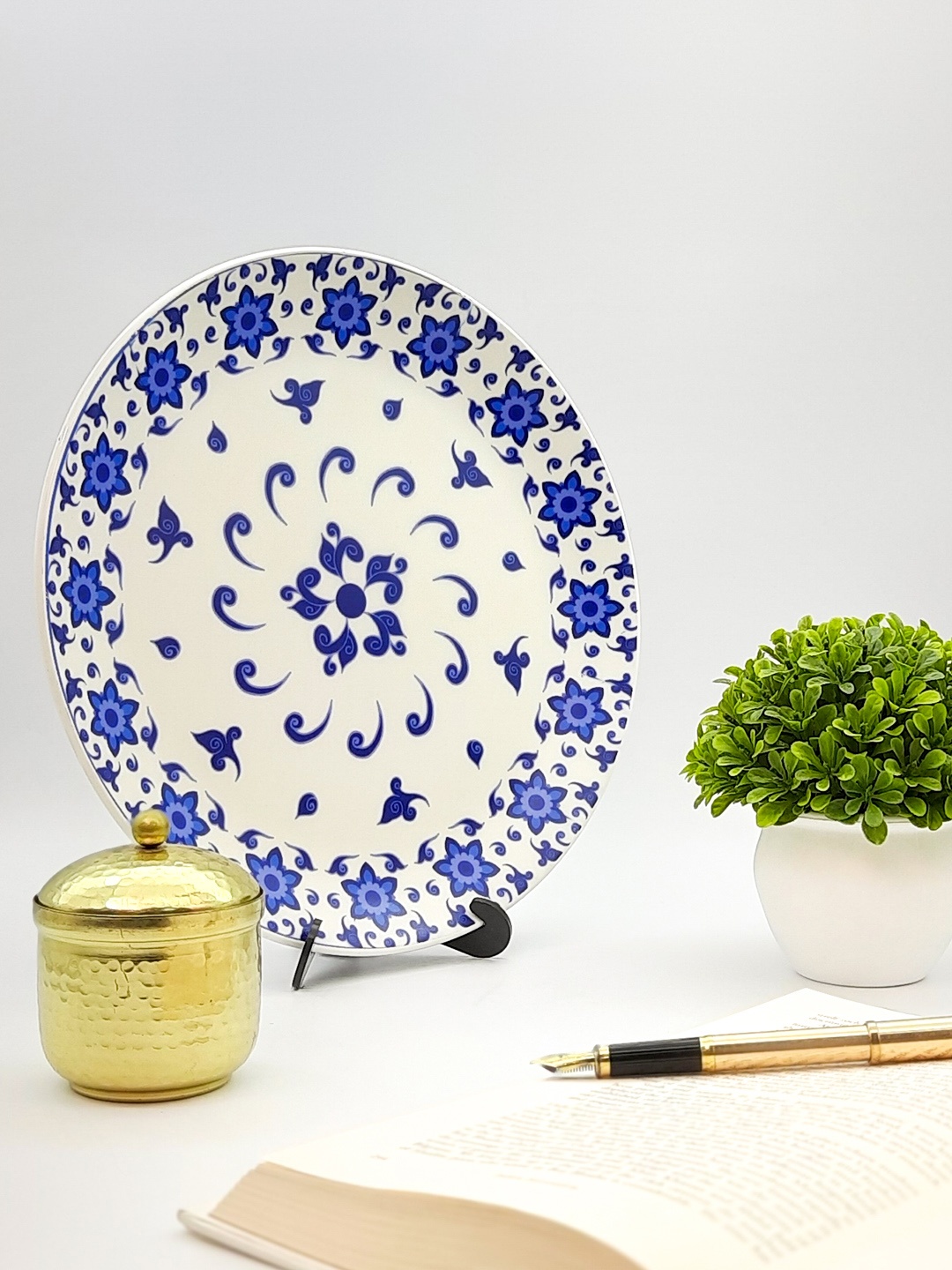 

KOLOROBIA White & Blue Decorative Wall Plate
