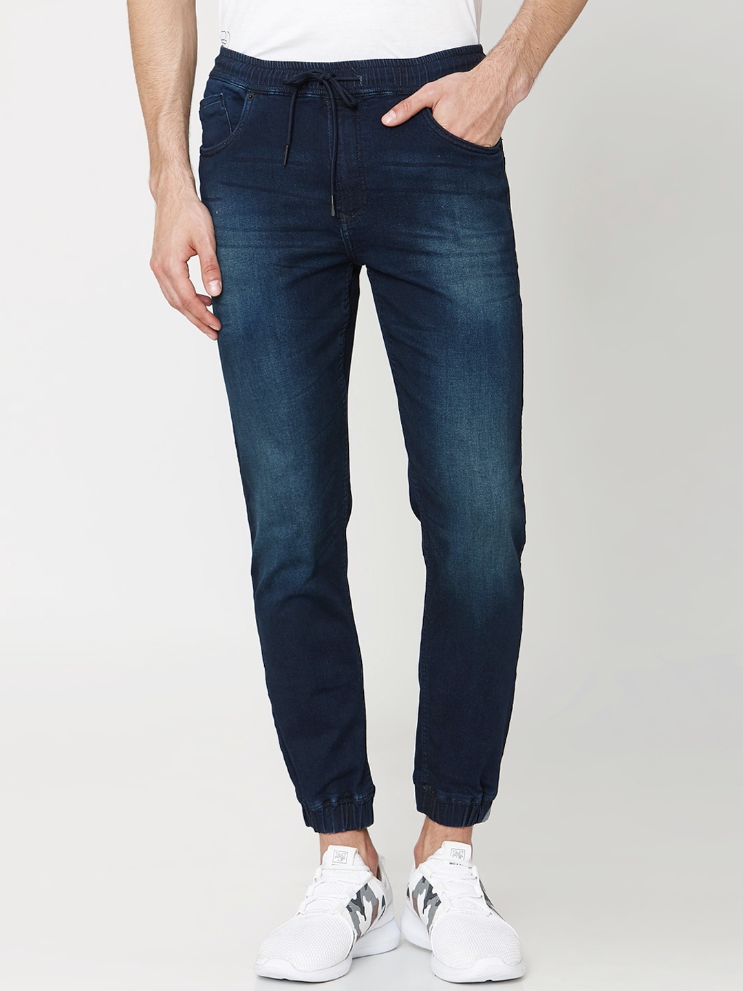 

Mufti Men Blue Jogger Mid-Rise Clean Look Stretchable Jeans