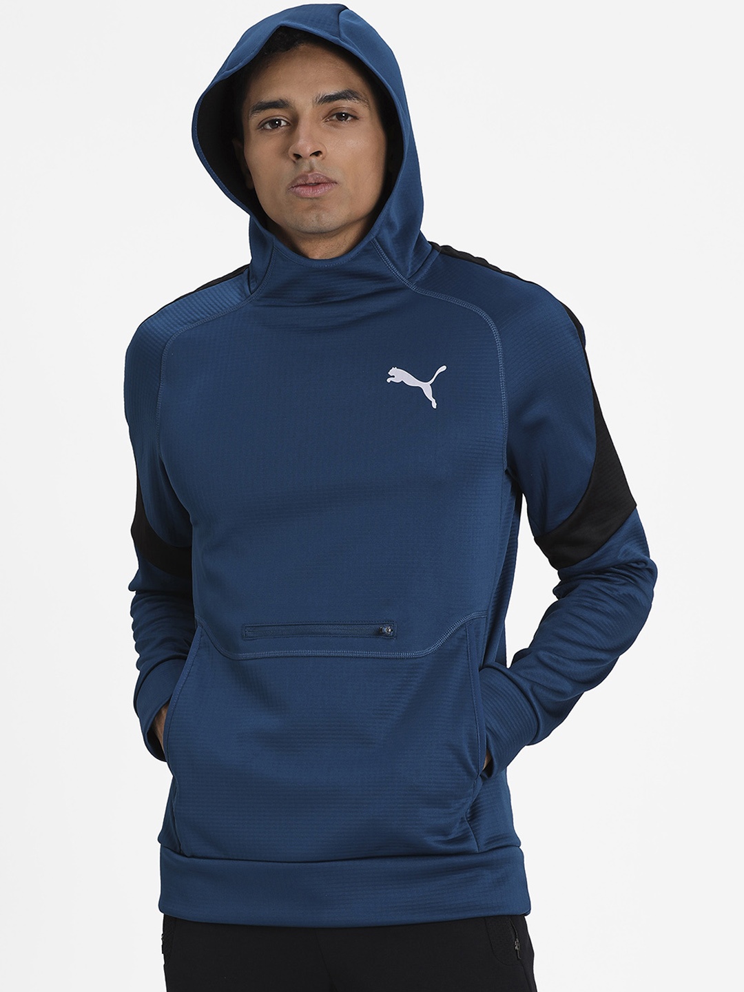 

Puma Men Teal Blue & Black Colourblocked Evostripe Sporty Jacket