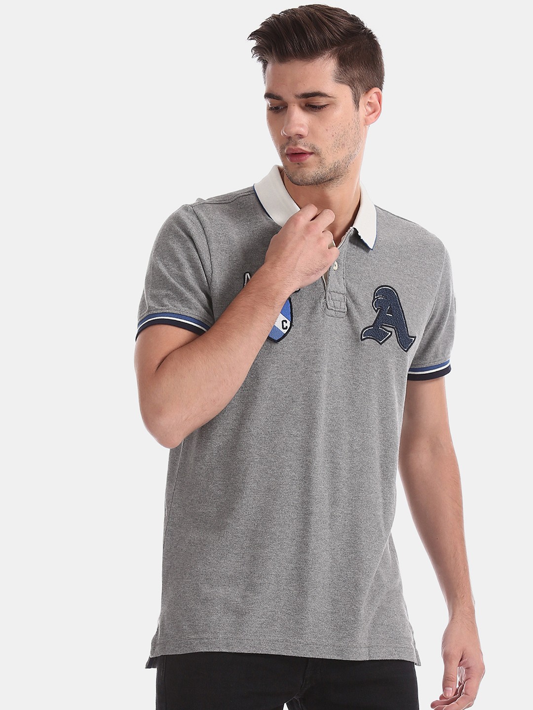 

Aeropostale Men Grey Appliqued Polo Collar Pure Cotton T-shirt