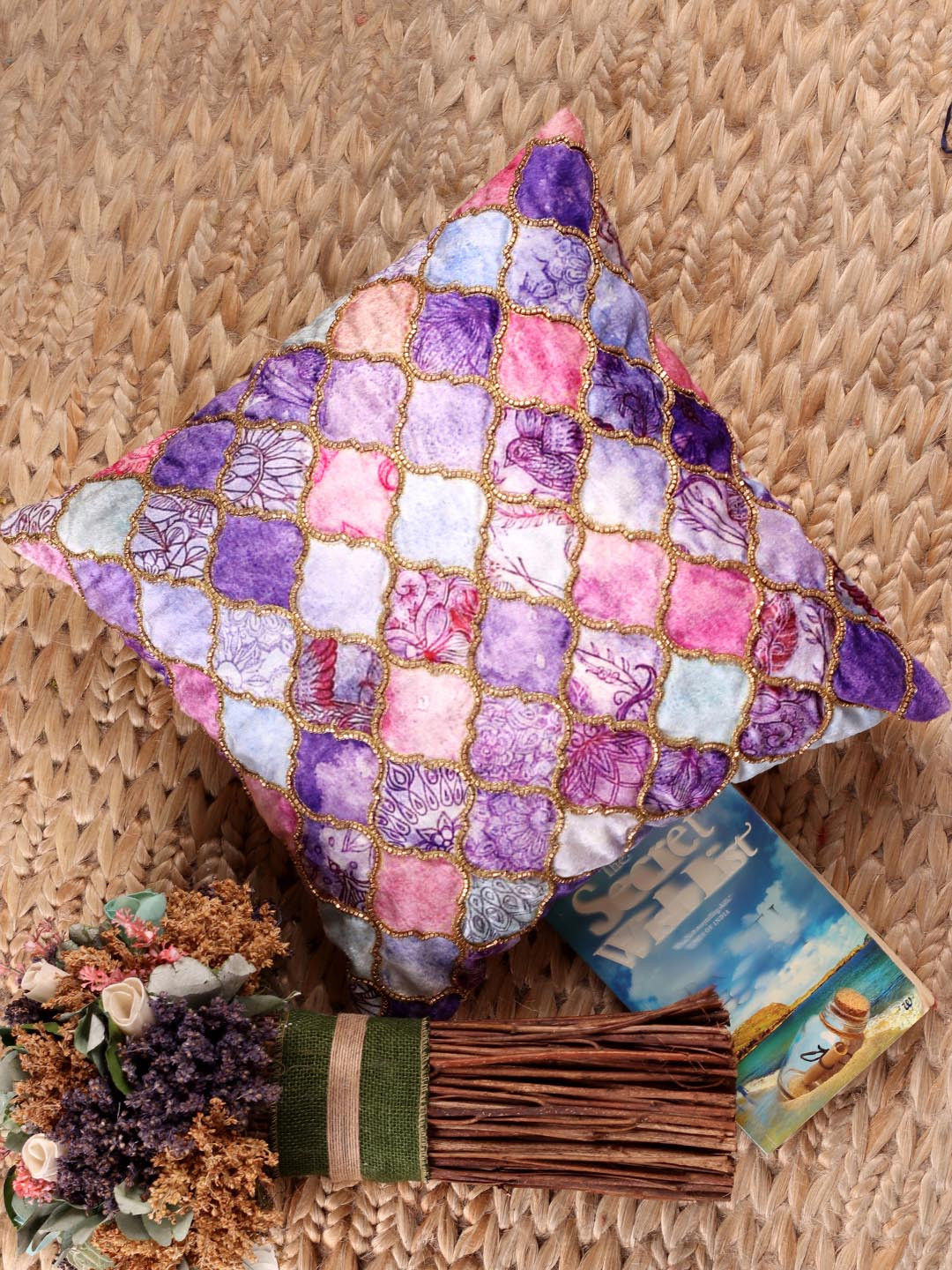 

NISRAG HOME Purple & Pink Single Ethnic Motifs Velvet Square Cushion Covers