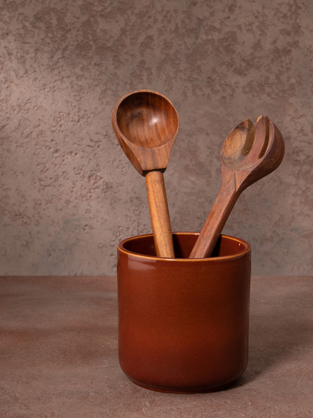 

ellementry Brown Solid Picante Ceramic Utensil Holder, Red