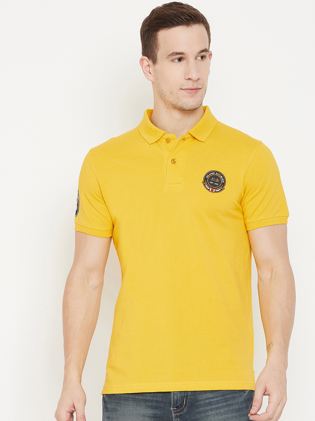 

Okane Men Yellow Solid Polo Collar T-shirt