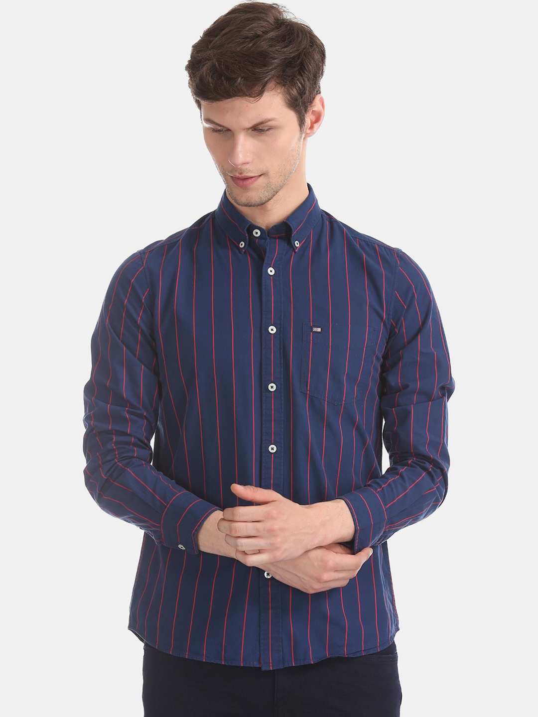 

Arrow Sport Men Navy Blue & Red Slim Fit Striped Casual Shirt