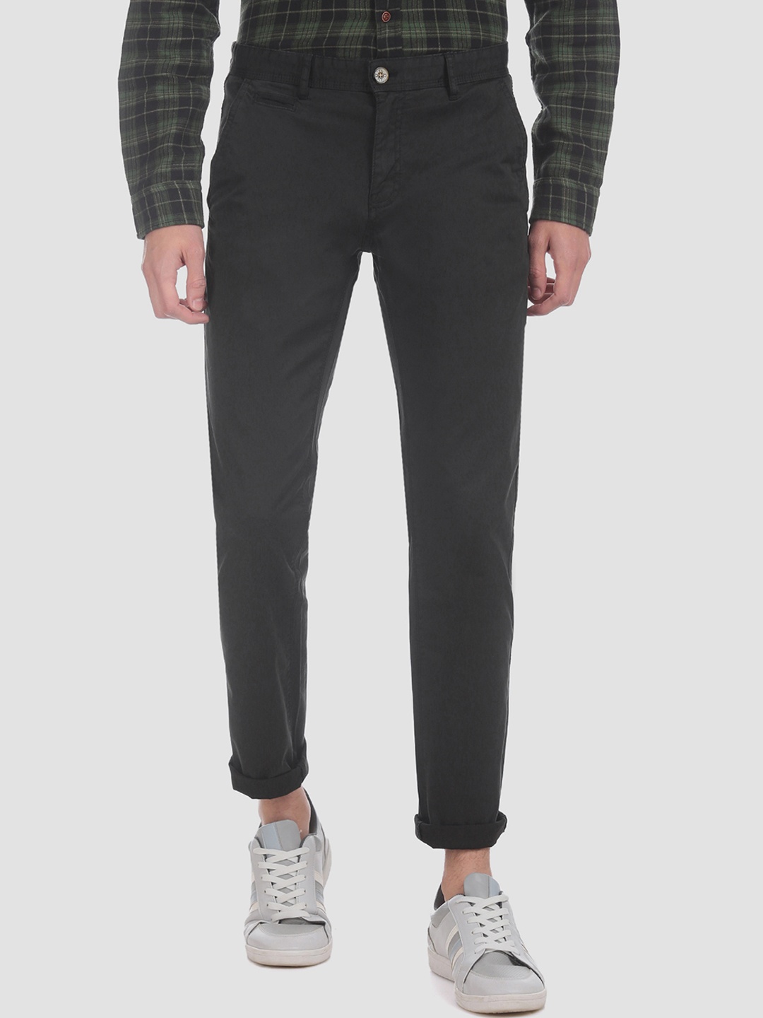 

RUF & TUF Men Black Slim Fit Solid Regular Trousers