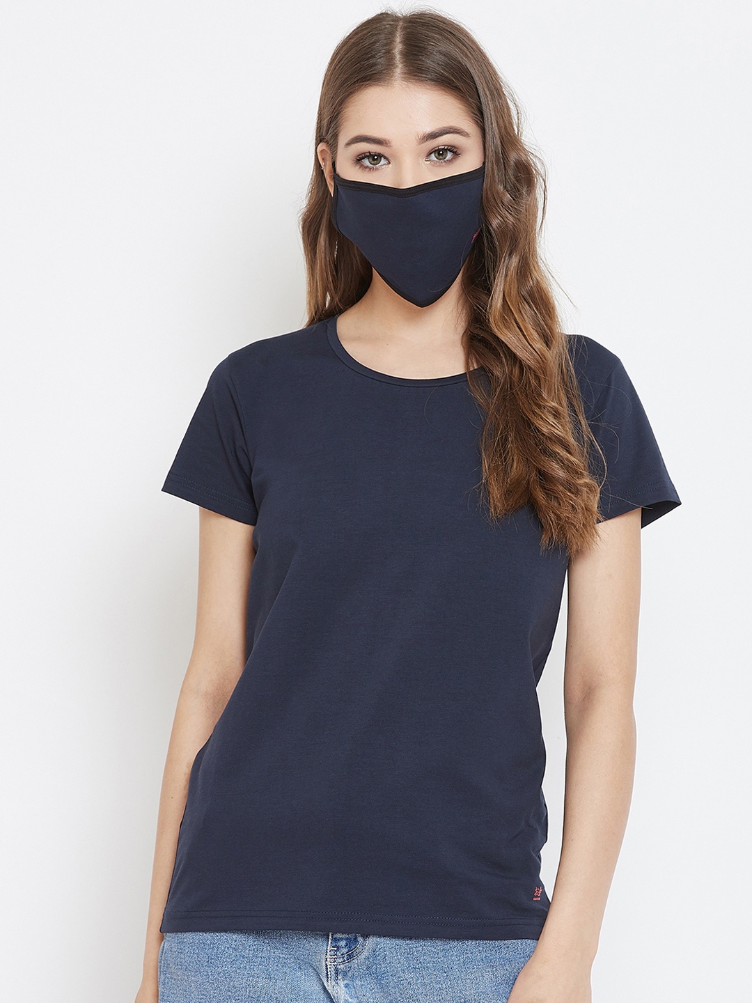 

Okane Women Navy Blue Solid Round Neck T-shirt