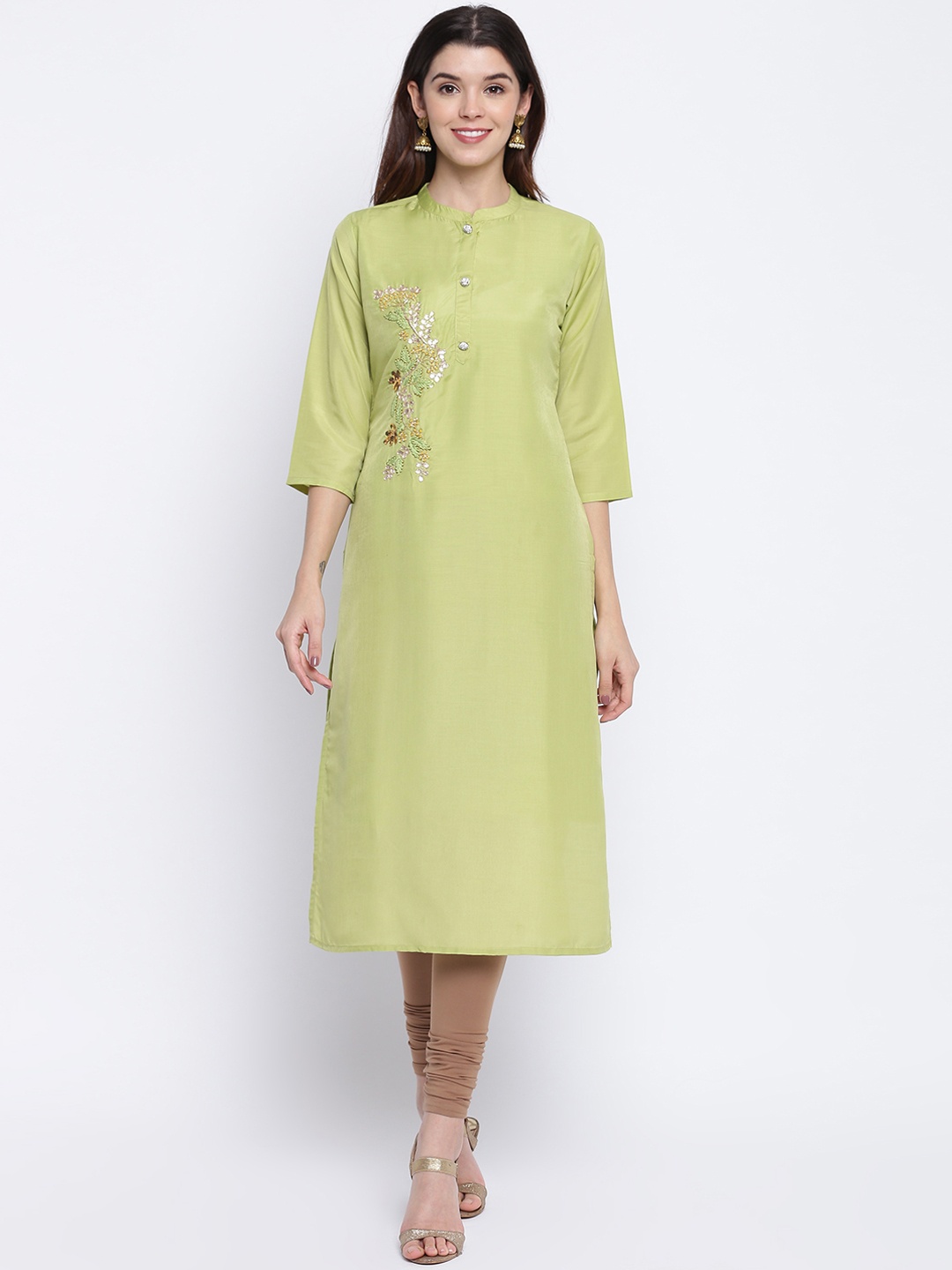 

Vbuyz Women Green Embroidered Straight Kurta
