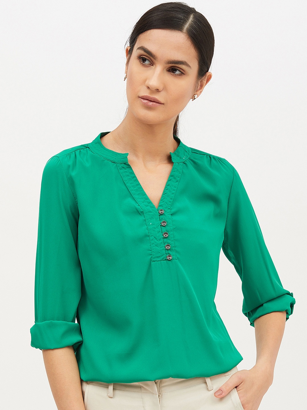 

Harpa Women Green Solid Blouson Top