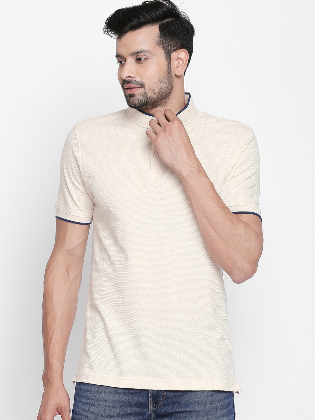 

BYFORD by Pantaloons Men Cream-Coloured Solid Mandarin Collar T-shirt