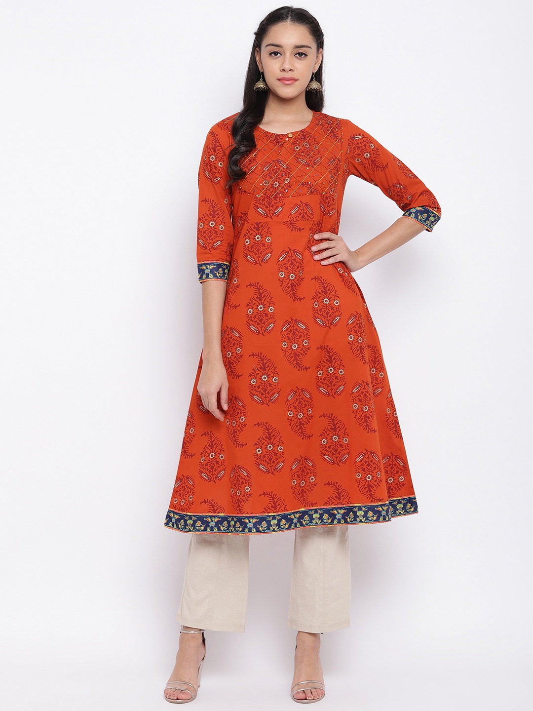 

Vbuyz Women Orange Floral Printed Straight Kurta