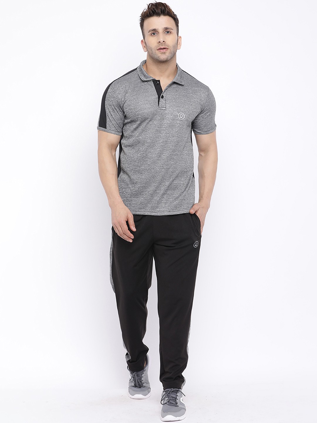 

CHKOKKO Men Grey & Black Solid Tracksuit
