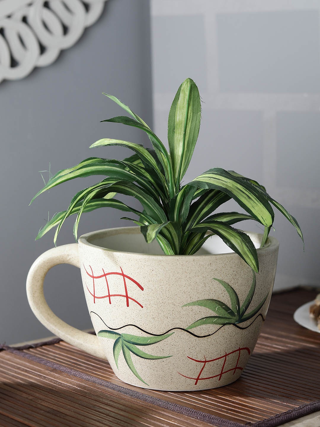 

CDI Off-White & Green Printed Cup Pot