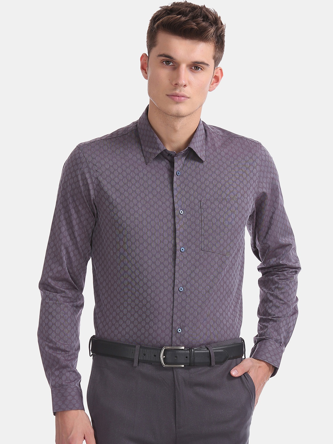 

Arrow Men Purple Slim Fit Self Design Formal Shirt