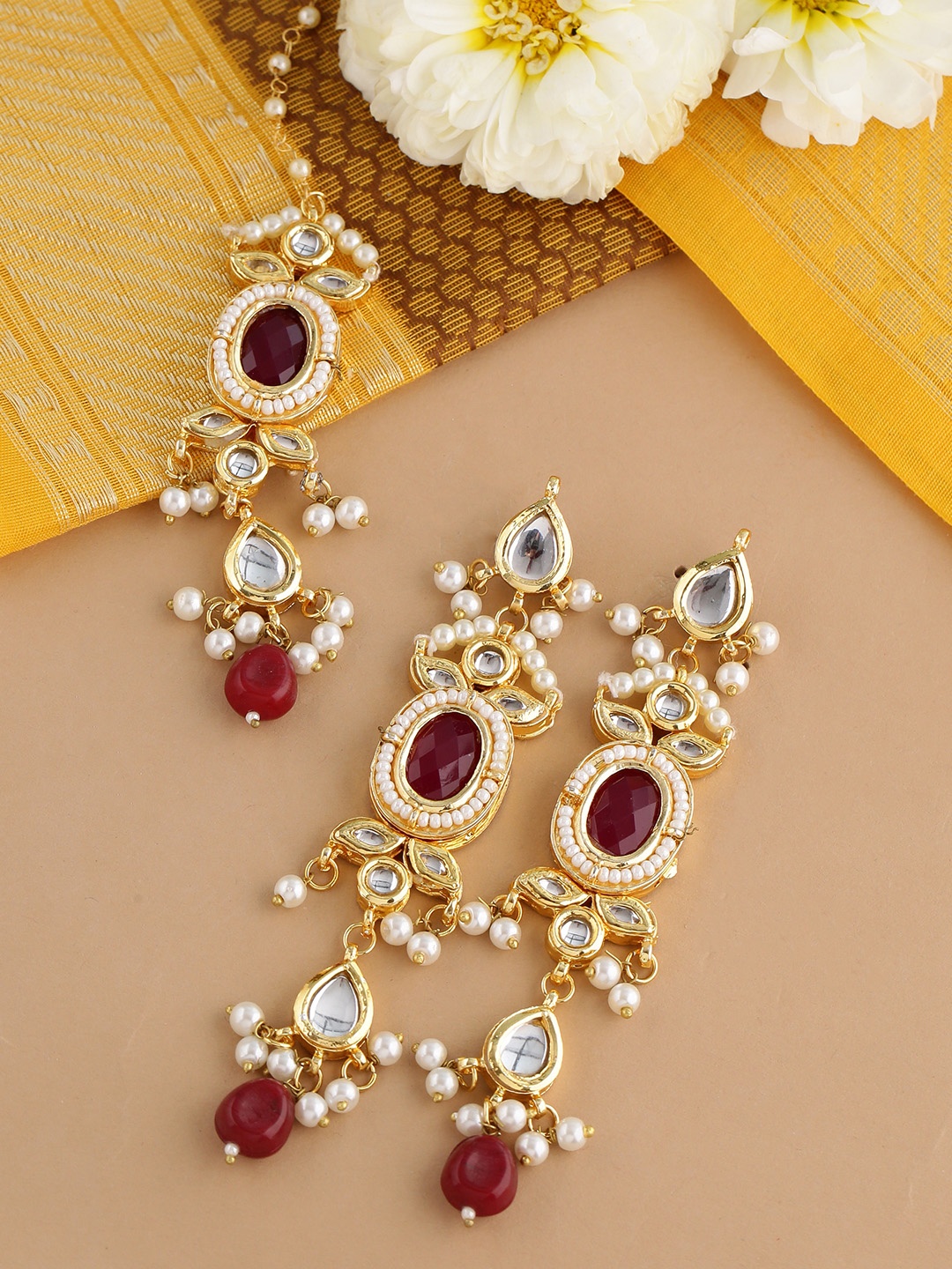 

Shoshaa Gold-Plated Red & White Kundan-Studded Beaded Jewellery Set