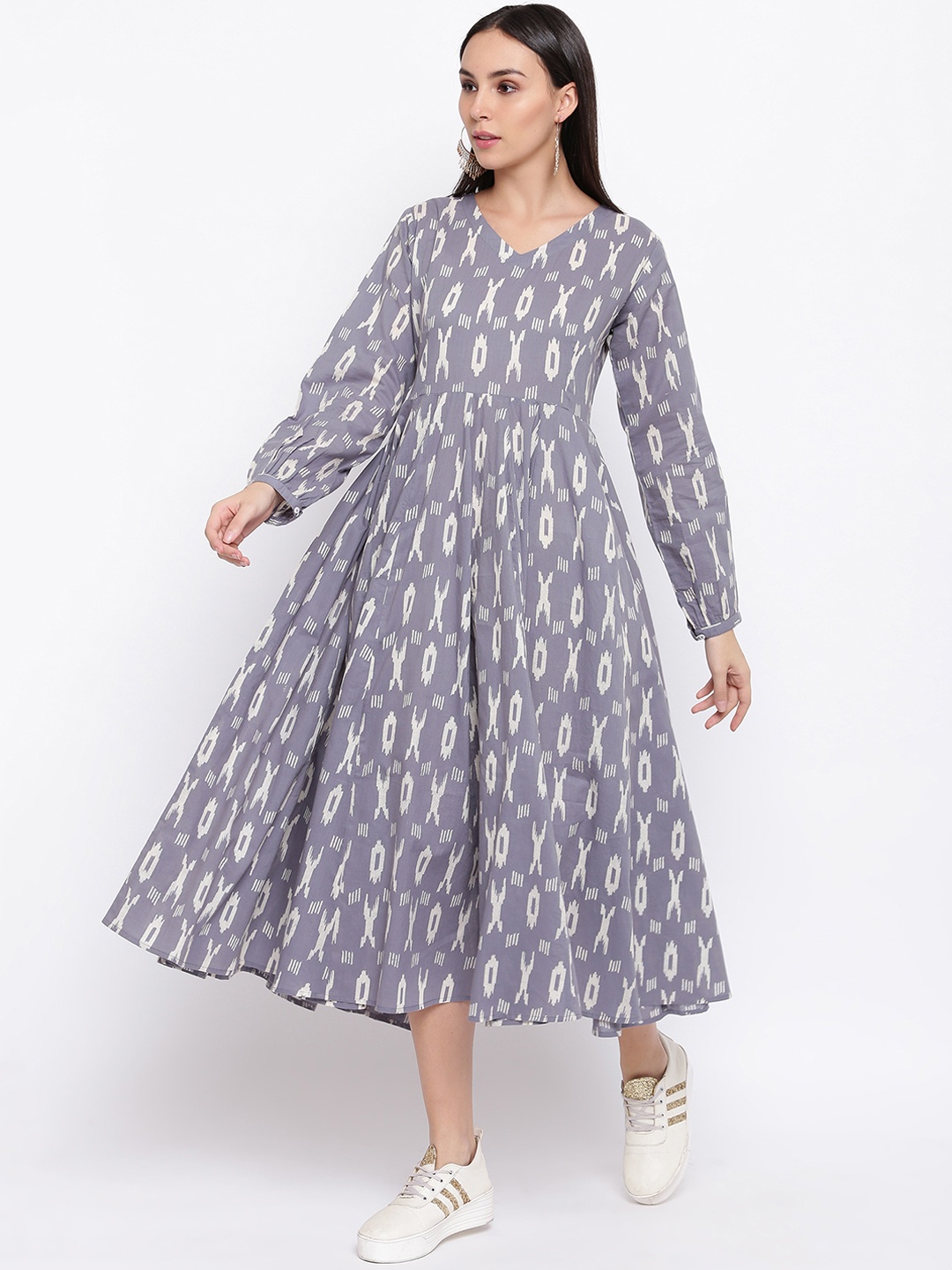 

FABNEST Women Grey & White Printed Fit and Flare Dress