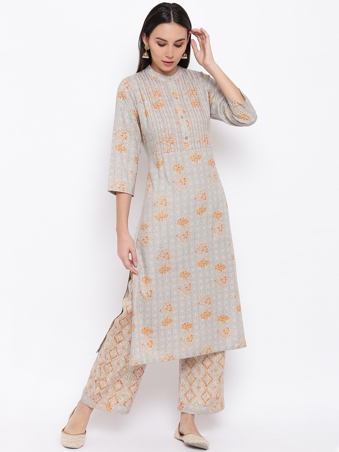 

FABNEST Women Grey & Orange Floral Printed Kurta with Palazzos