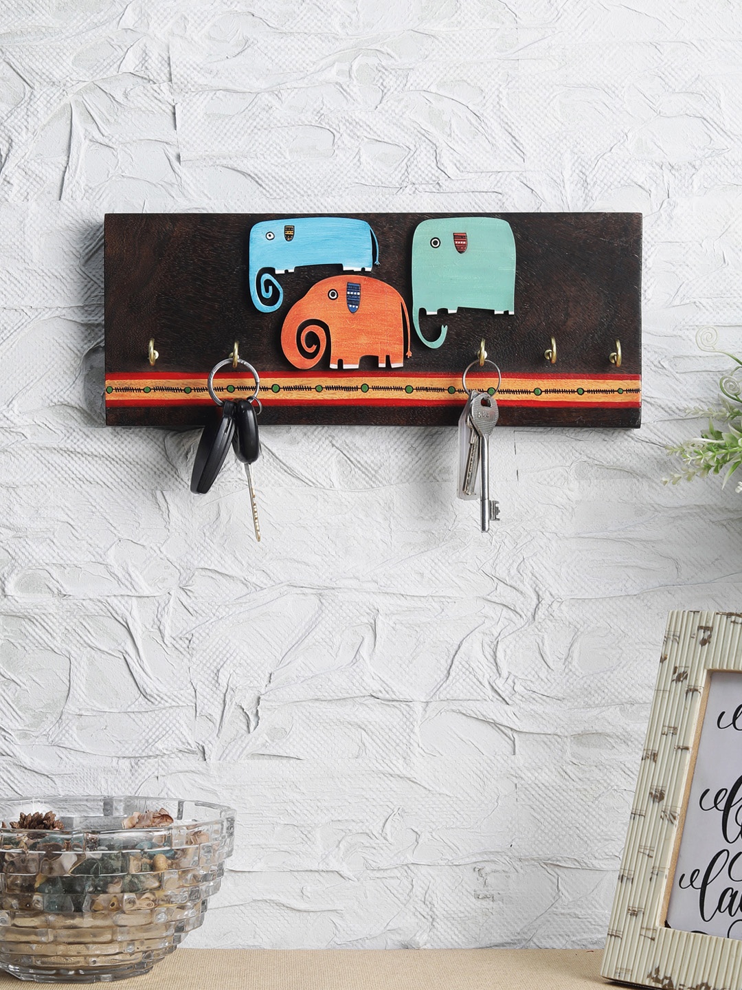 

VarEesha Brown & Blue Elephant Family Handmade Wall Mounting Wooden Key Holder