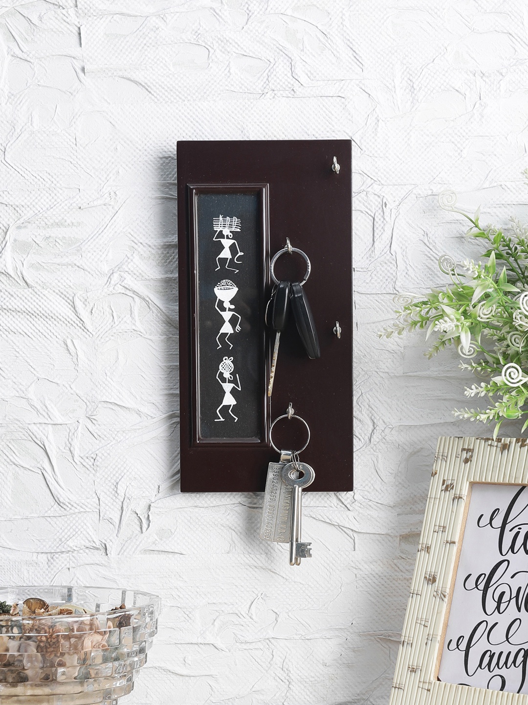 VarEesha Brown & Black Tribal Warli Art Handmade Wall Mounting Wooden Key Holder