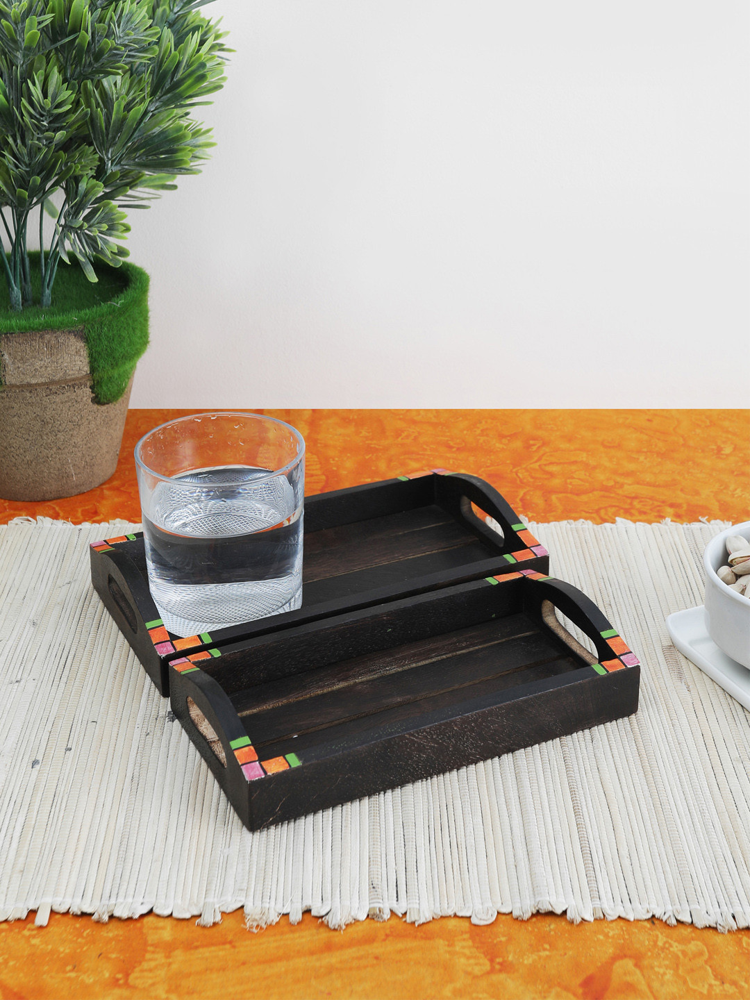 

VarEesha Set Of 2 Brown Mango Wood Hand Painted Rectangular Serving Trays