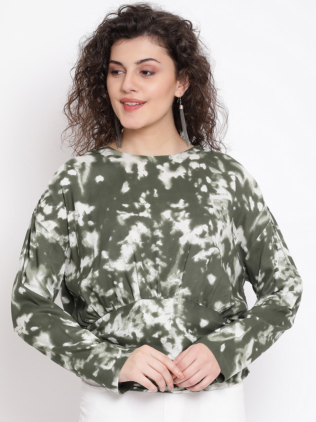

Oxolloxo Women Olive Green & White Tie & Dye Printed Top