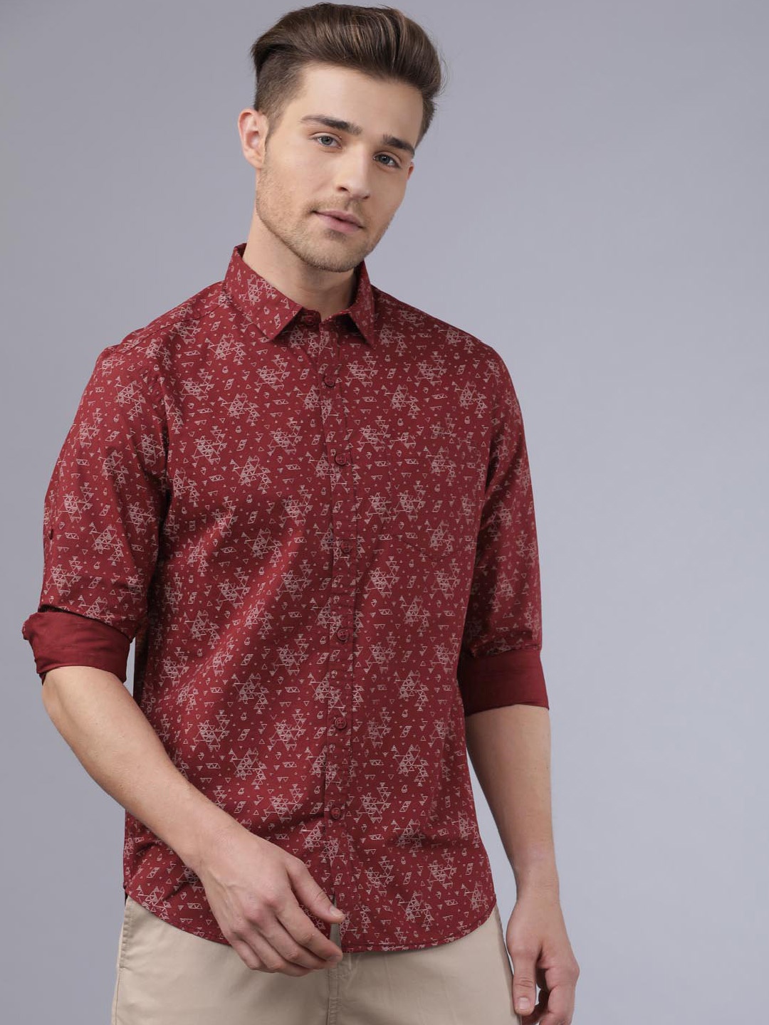

LOCOMOTIVE Men Maroon Slim Fit Printed Casual Shirt