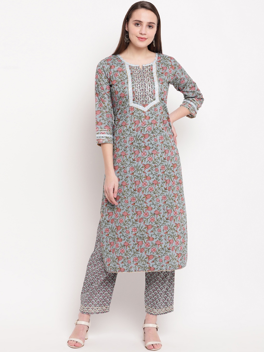 

Vbuyz Women Grey & Green Printed Kurta with Trousers