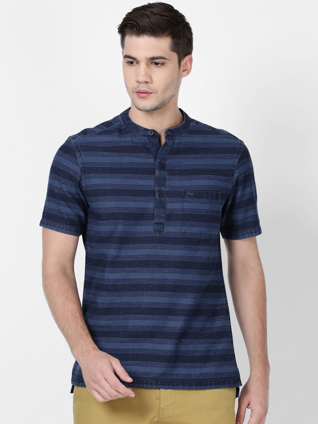 

t-base Men Blue & Black Regular Fit Striped Casual Shirt