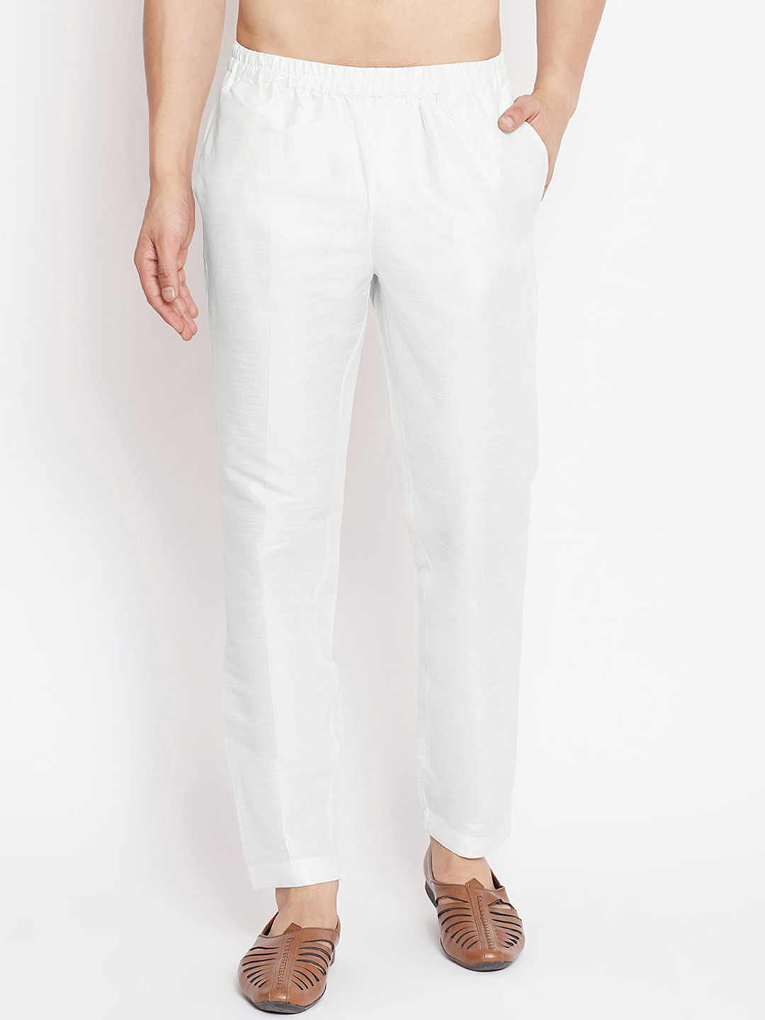 

See Designs Men White Solid Pyjamas