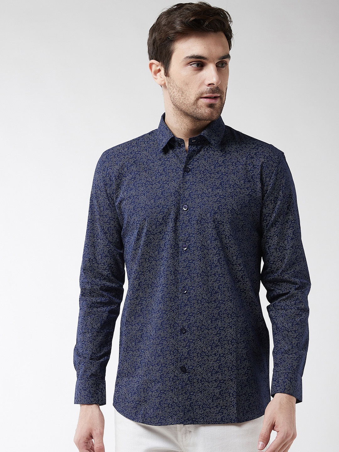 

SOJANYA Men Navy Blue & Silver-Toned Regular Fit Printed Casual Shirt