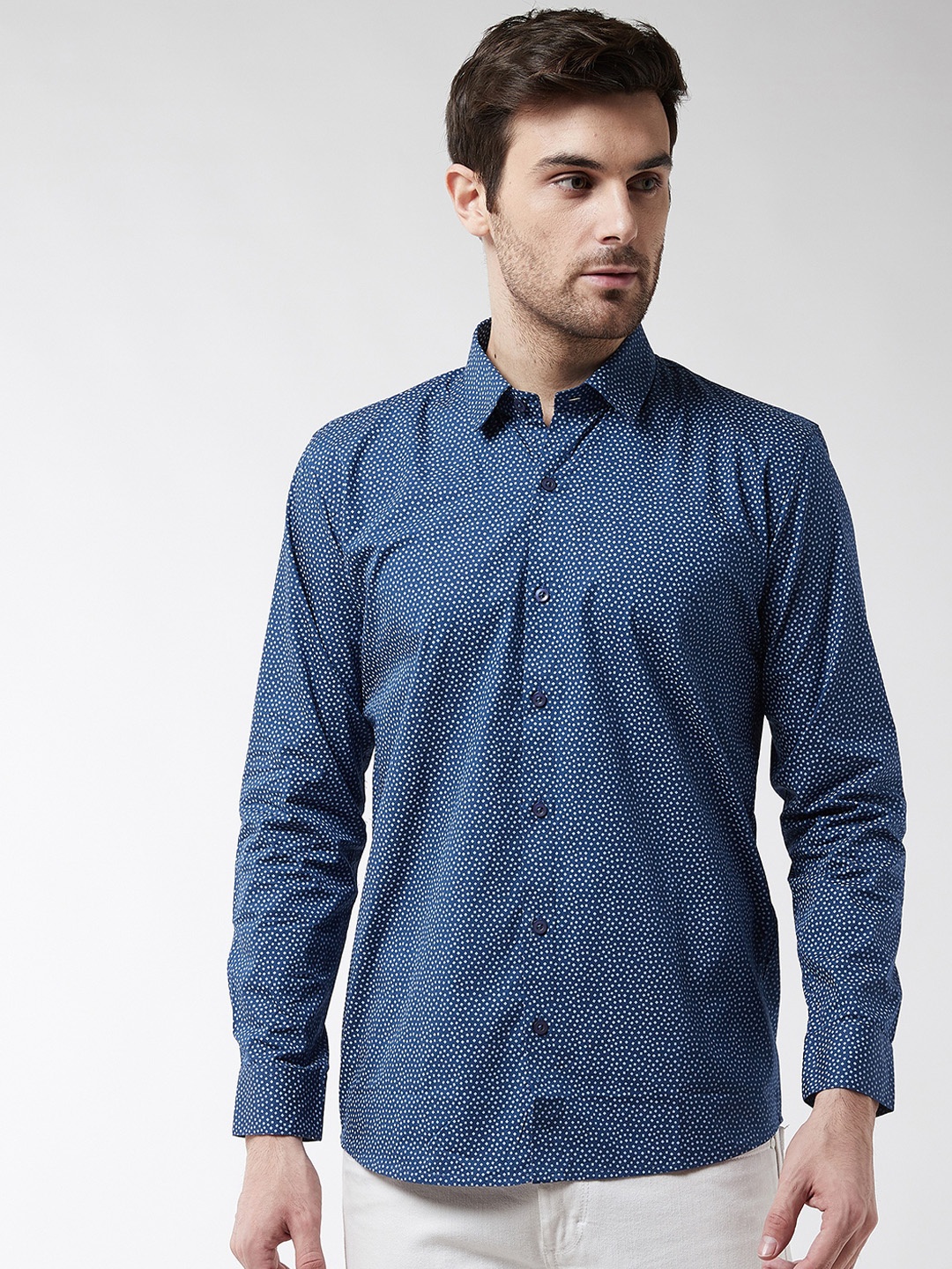 SOJANYA Men Blue & White Regular Fit Printed Casual Shirt