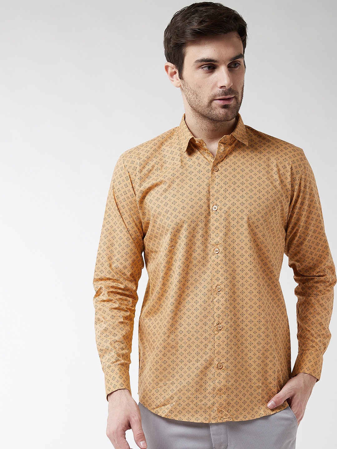 

SOJANYA Men Mustard & Navy Blue Regular Fit Printed Casual Shirt