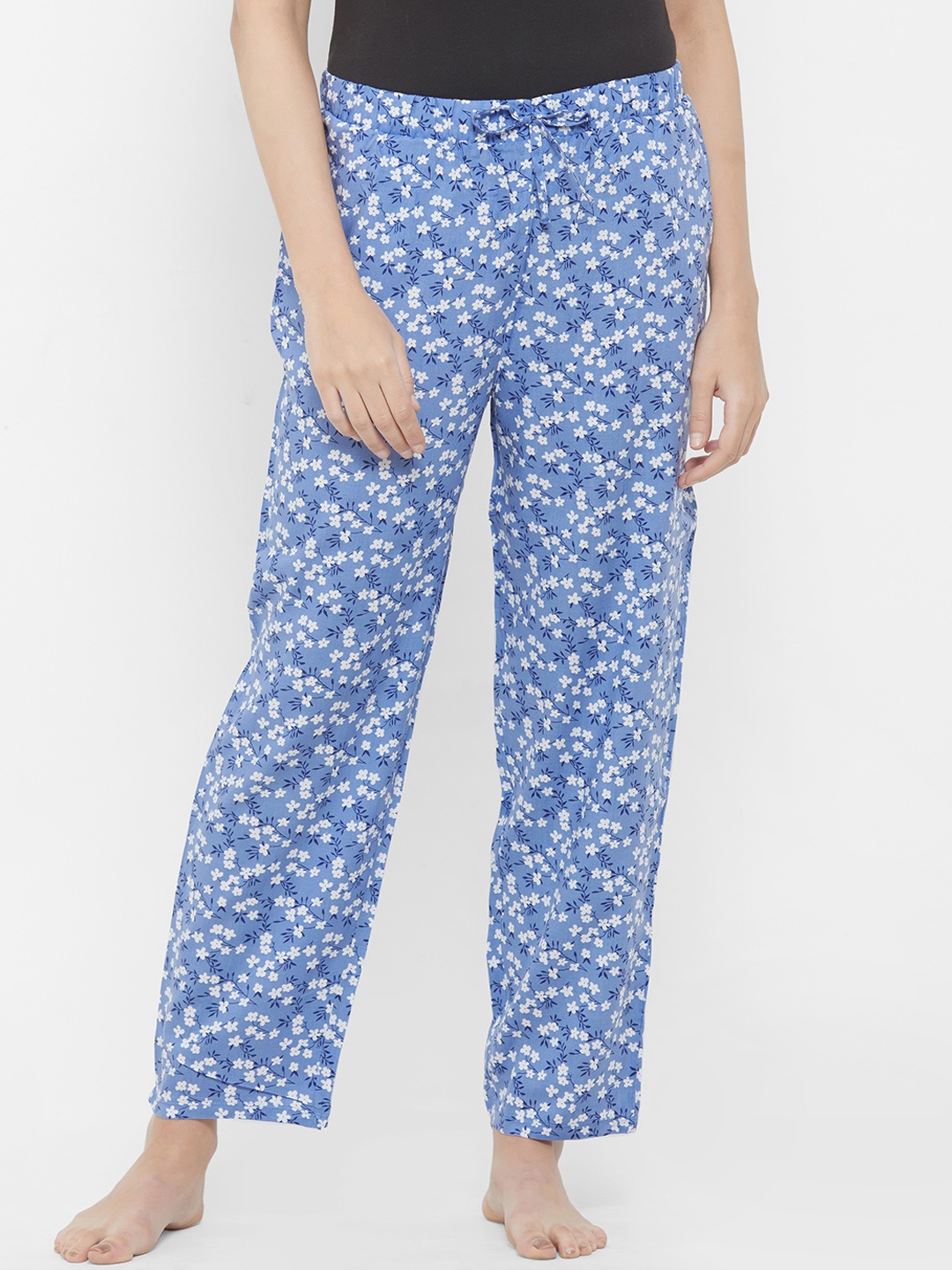 

SOIE Women Blue Botanical Print Pyjama