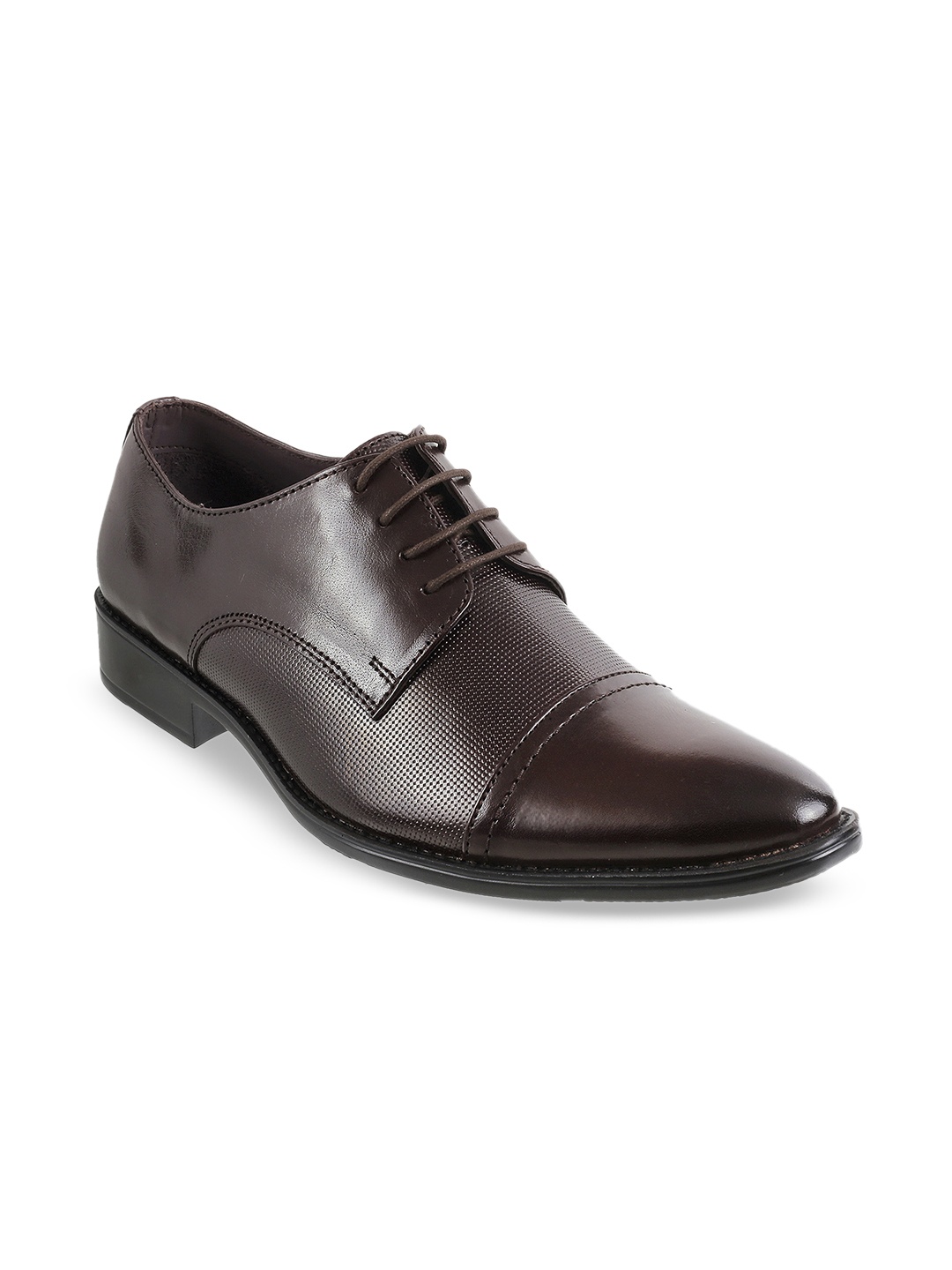 

Metro Men Maroon Textured Leather Formal Derbys