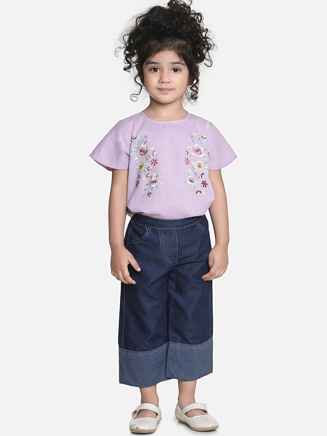 

AWW HUNNIE Girls Purple & Blue Solid Top with Trousers
