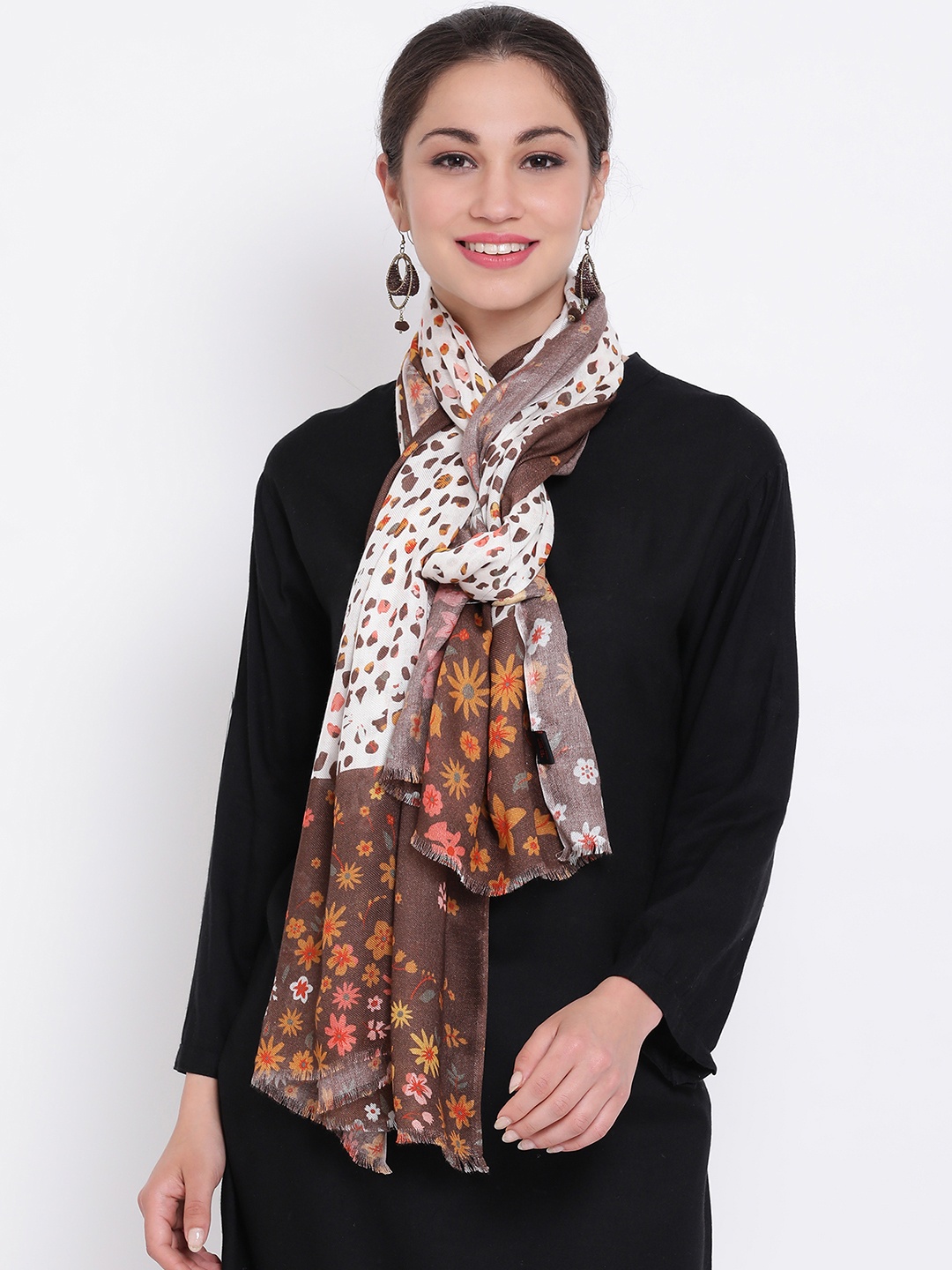 

SHINGORA Women Peach-Coloured & White Printed Stole
