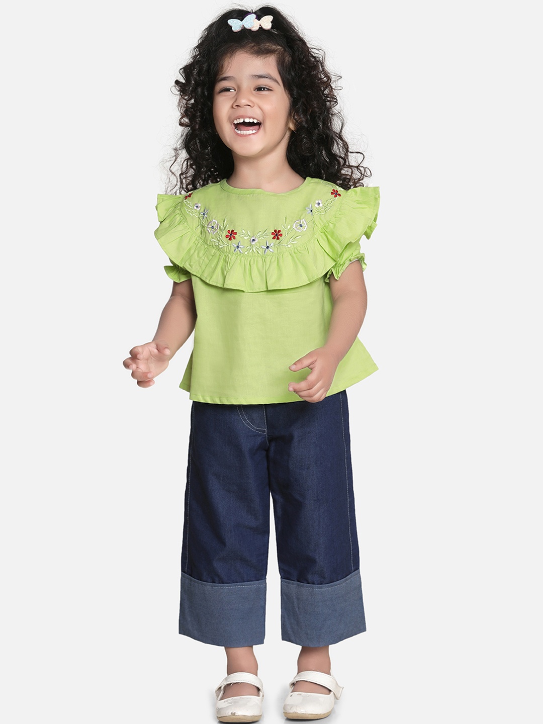 

AWW HUNNIE Girls Green & Blue Solid Top with Trousers