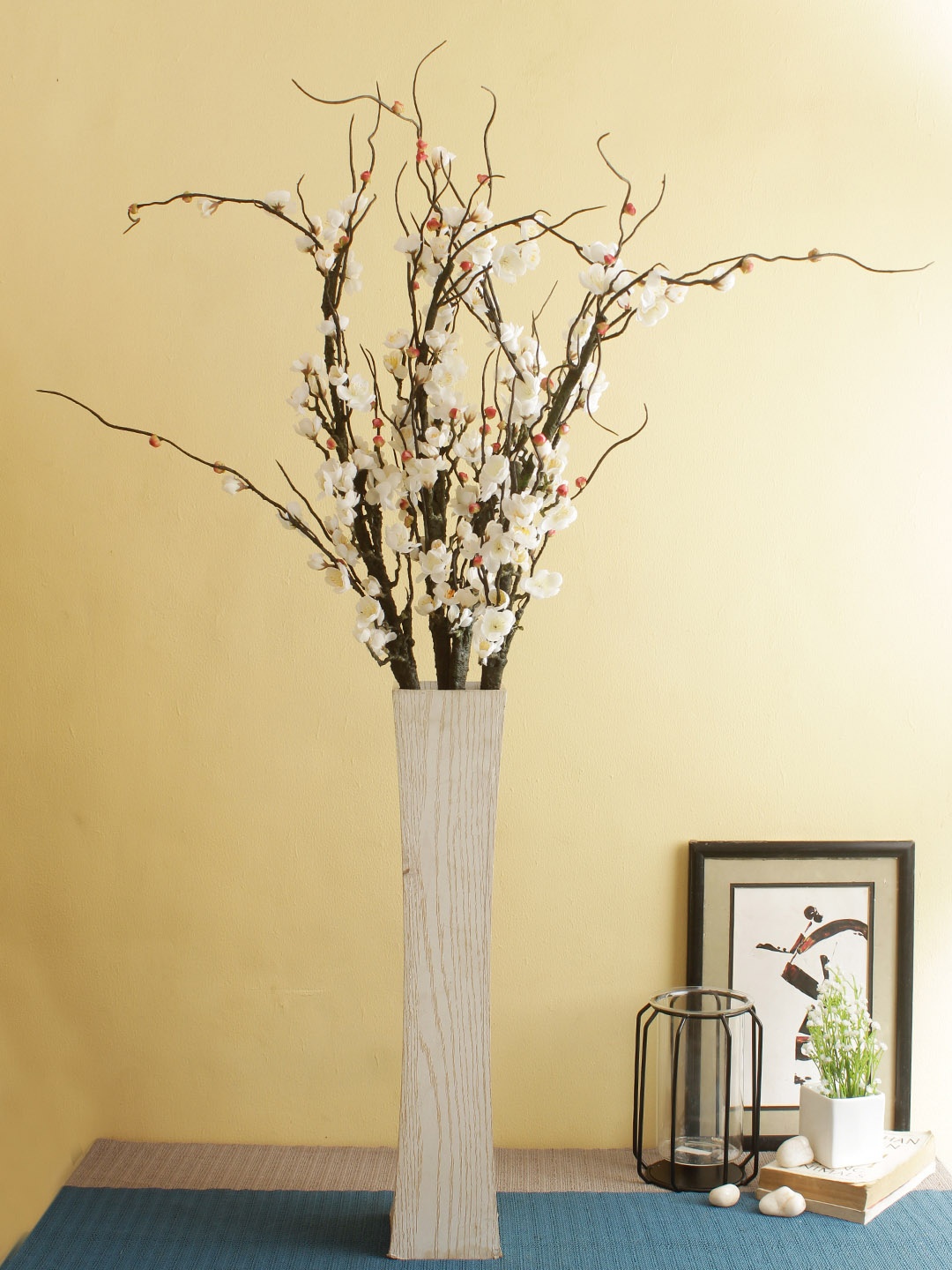 

Aapno Rajasthan Set of 2 White & Olive Green Chimonanthus Flowers