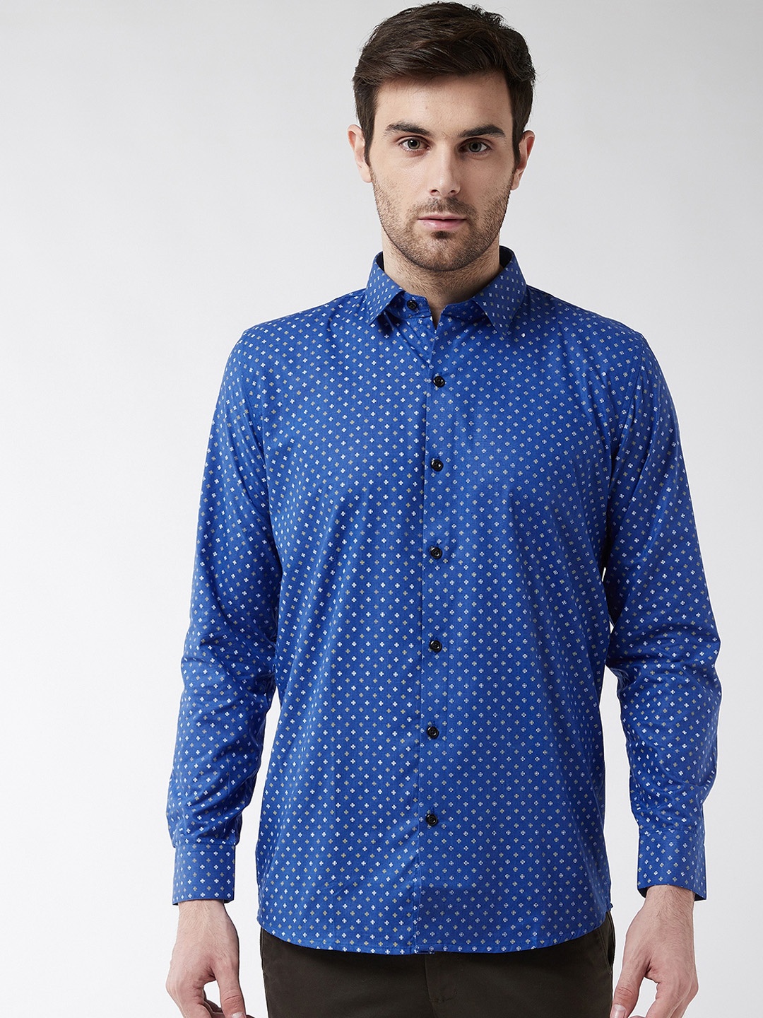 

SOJANYA Men Blue & White Regular Fit Printed Casual Shirt